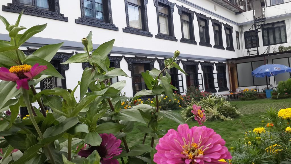 Hotel Heranya Katmandou Extérieur photo