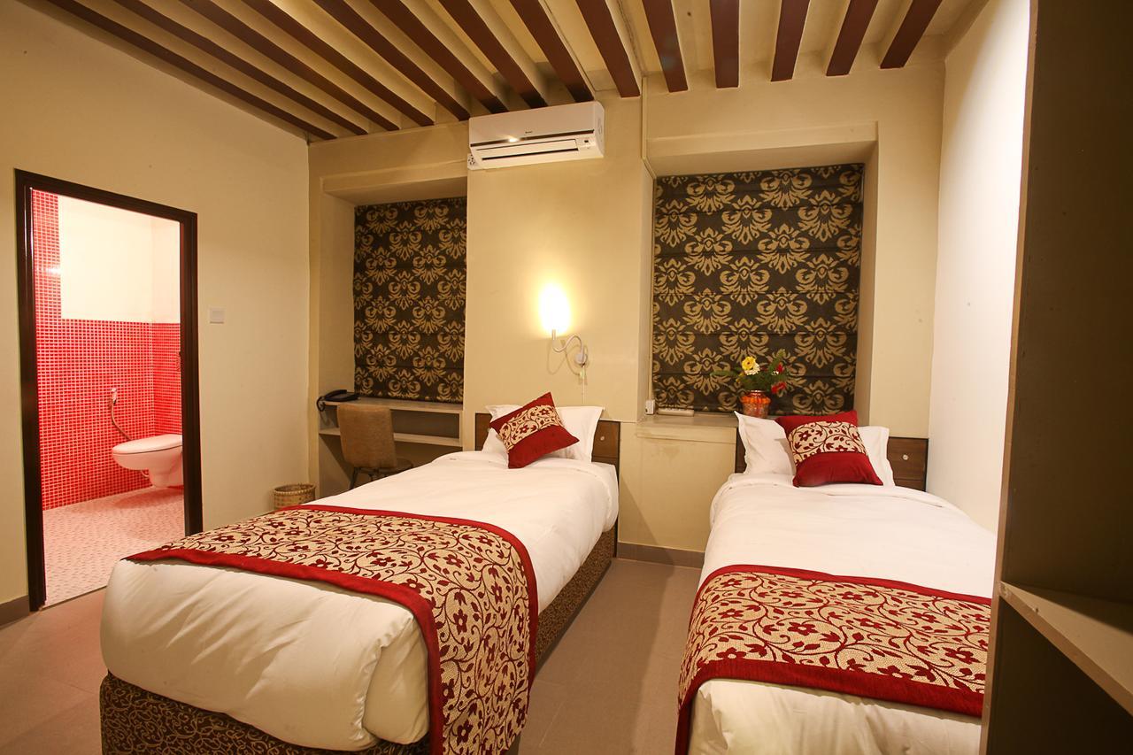 Hotel Heranya Katmandou Extérieur photo