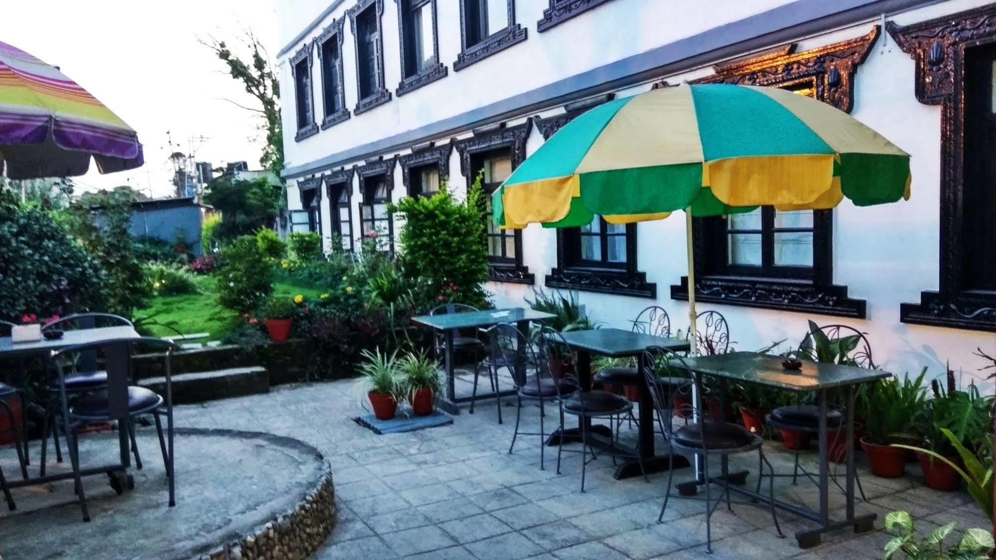Hotel Heranya Katmandou Extérieur photo